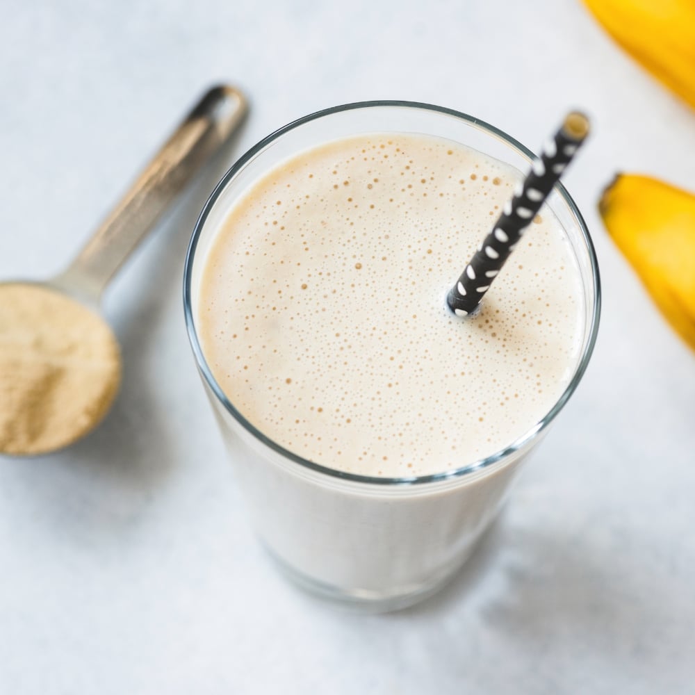 Bananen-Milchshake mit Eis